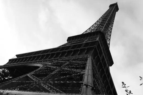 iwb-tour-eiffel-fond-ecran-3